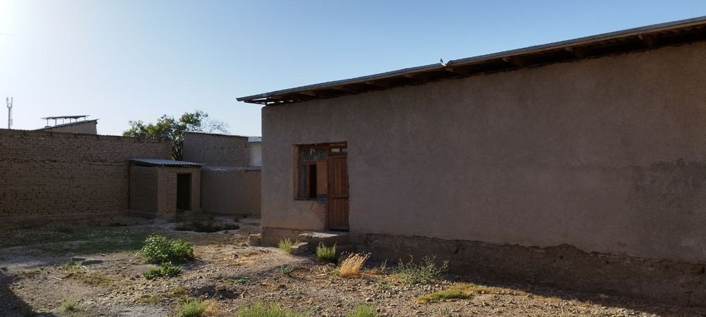 Недостроенный участок Навоий шахрида