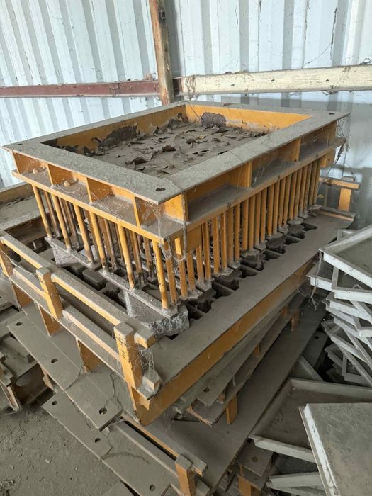 Машина за плочки и бордюри