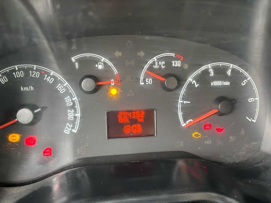 Opel Combo D-Van 2012