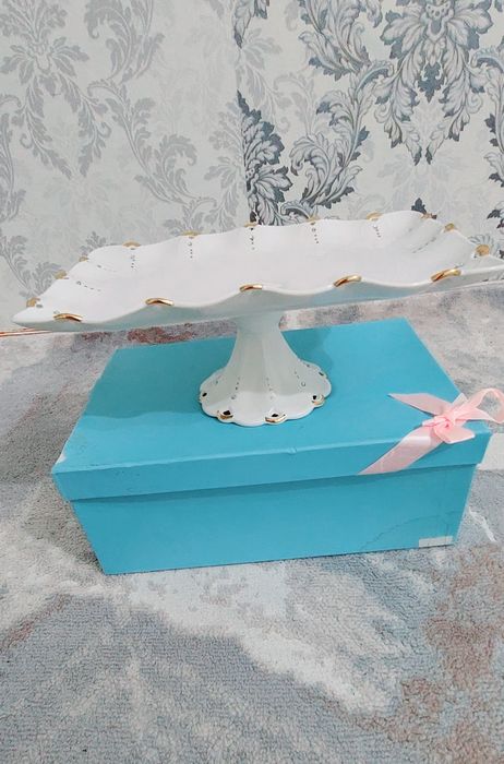 Продам холодницу(тортницу)