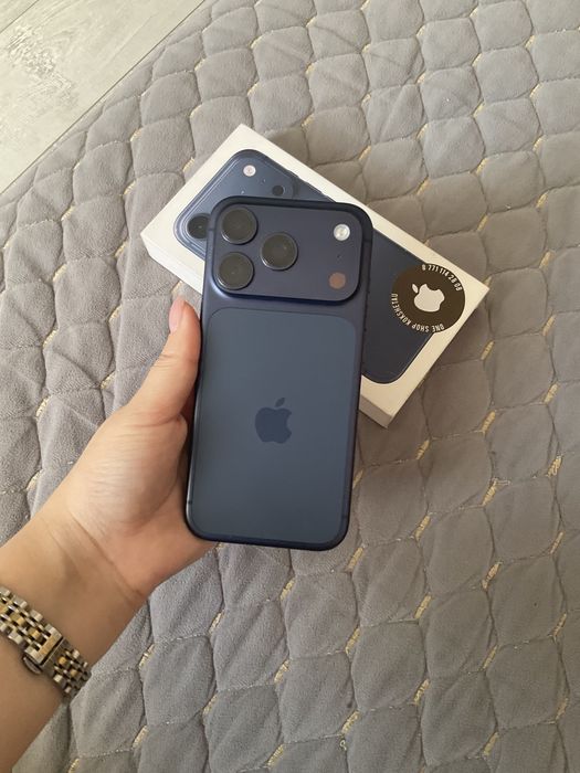 Продается Iphone 17 pro, 256 Гб, e sim