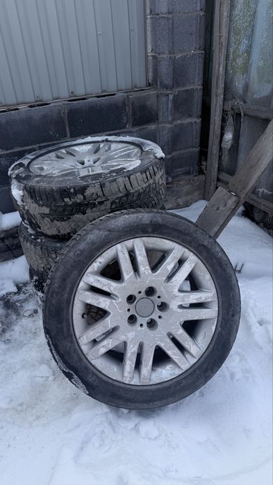 продам диски и шины на BMW  18 размер