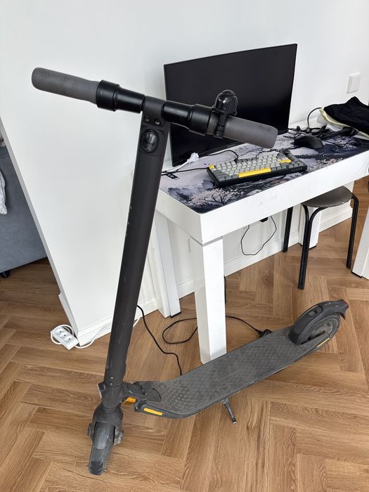 Самокат Ninebot es