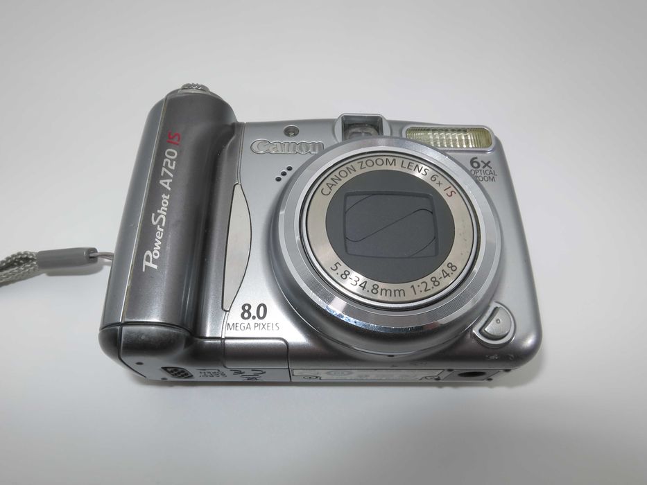Canon PowerShot A720 компактен цифров фотоапарат, дигитална камера, в отлично състояние, тествана и работи перфектно с оригинална кутия и карта памет