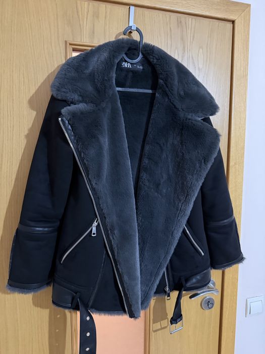 Нова цена !!  Дамско пухено яке Zara