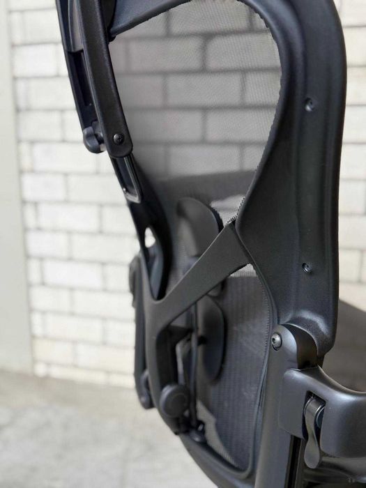 Showroommodel Herman Miller Aeron Remastered Onyx (Atlas Headrest)