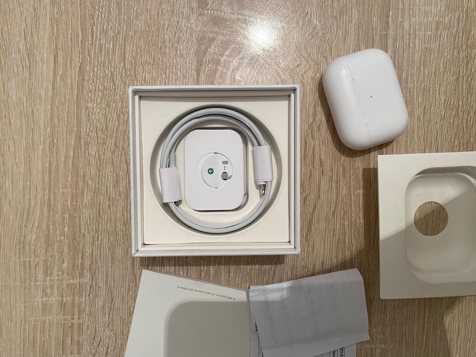 Продаеться оригинальное AirpodsPro2