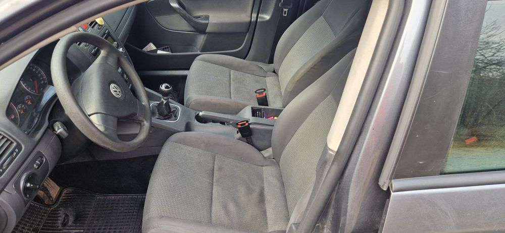 De vanzare Golf 5 2009 1.9 tdi