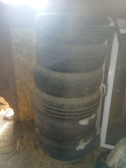 Vând căruță  buna