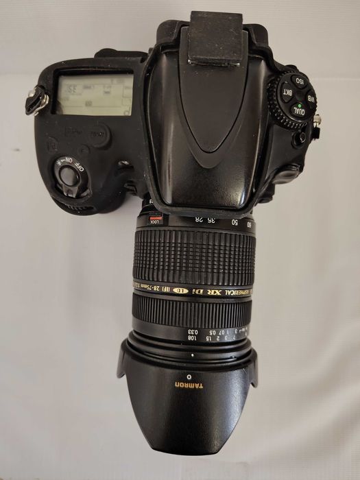 Nikon D800 в отличном состоянии.
