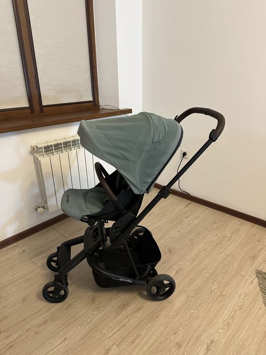 Детская коляска Easywalker Charley 2 в 1