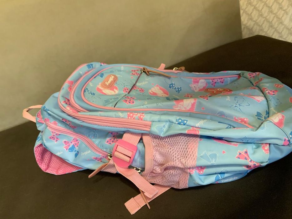 Рюкзак школьный вместительный