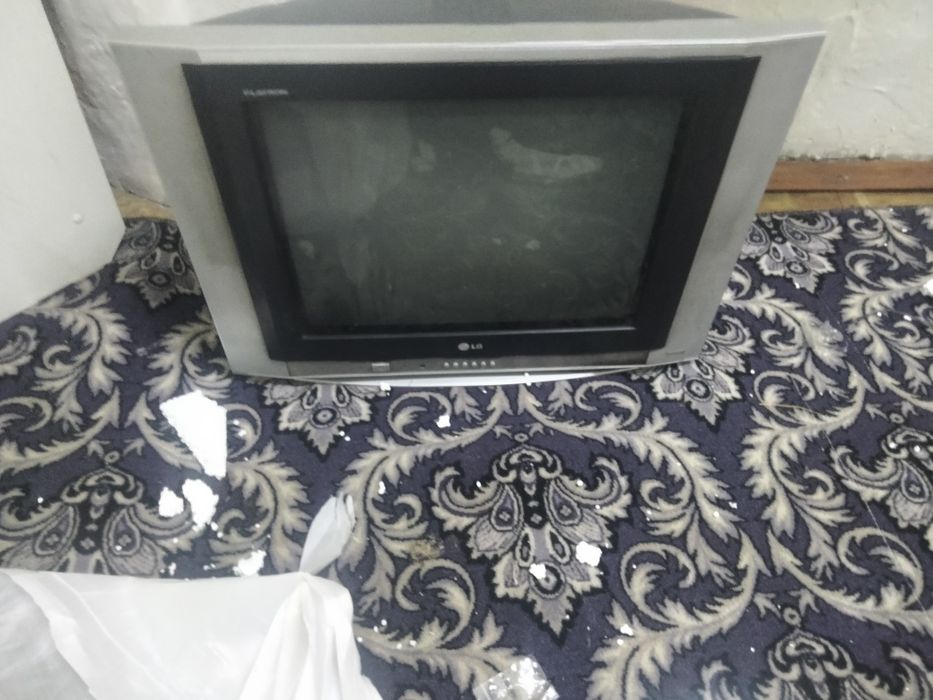 Продам телевизор