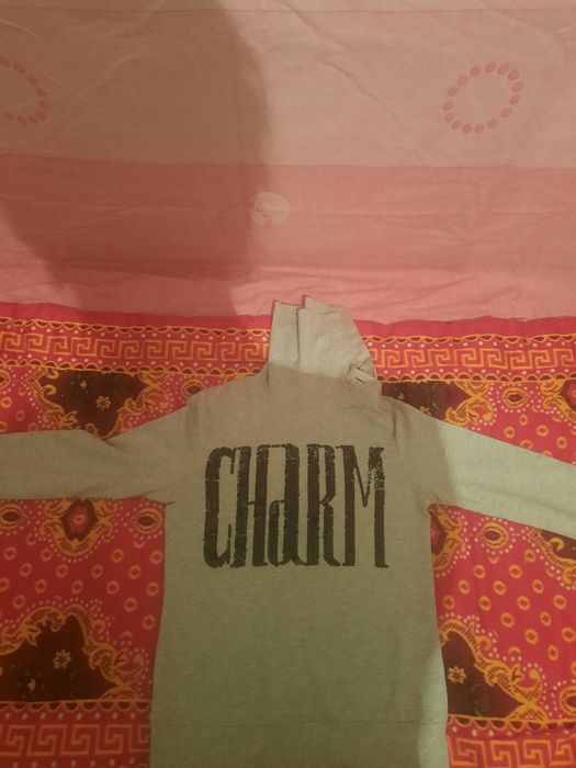 Продам кофту для девочек