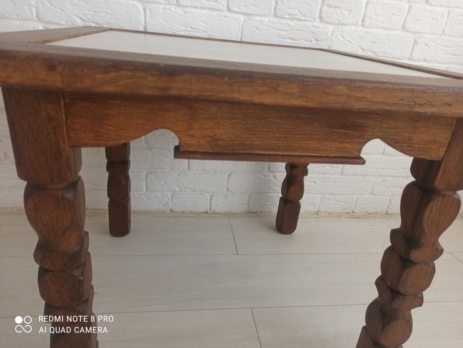 Помощна холна маса