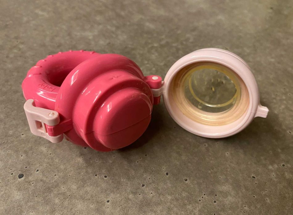 Продавам Силиконов биберон Wee Bede за плодове и зеленчуци мн полезен