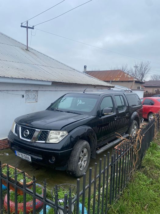 Vând Nissan Navara D40 motor defect