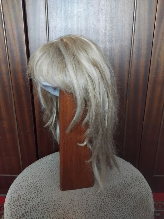 Продам парик женский