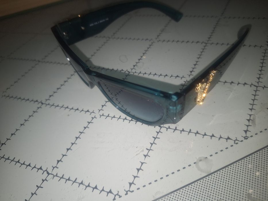 Продам очки.  Versache