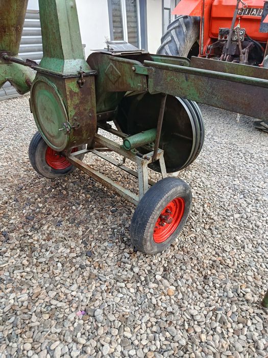 Moară după tractor