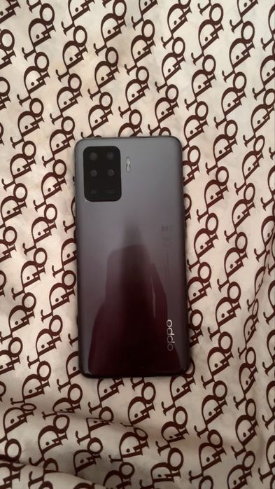 Oppo Reno 5 Lite