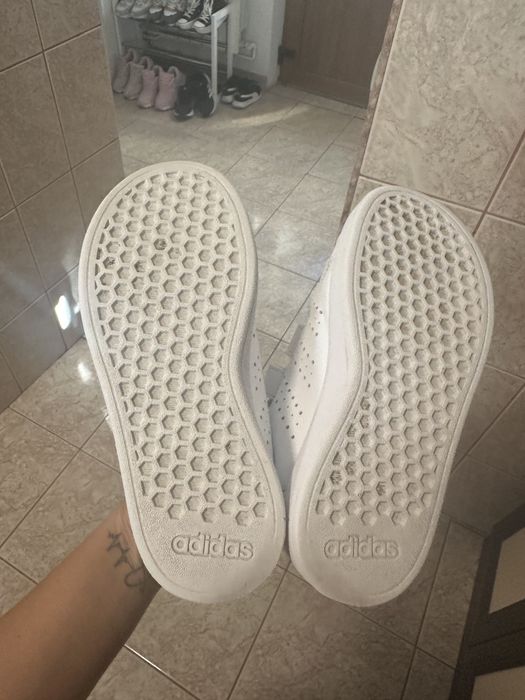 Adidasi adidas marime 28