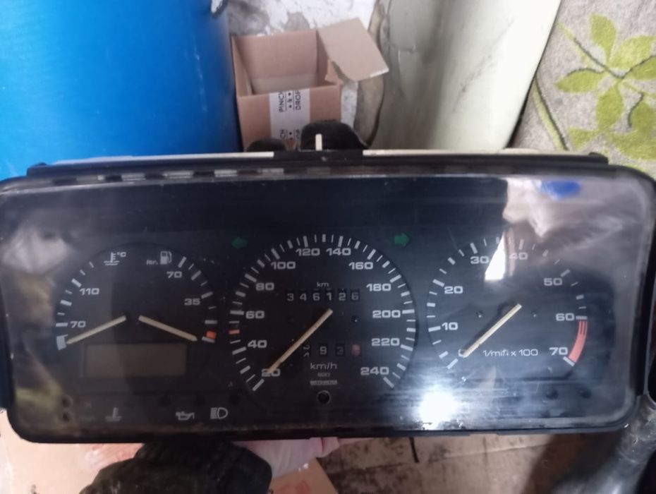 Продам щиток пассат б3