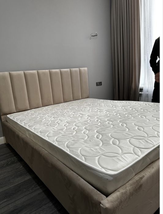 Продам кровать новую