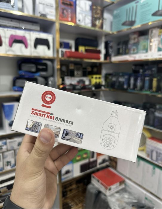 Поворотная Wi-Fi камера патрон камера Доставка есть!