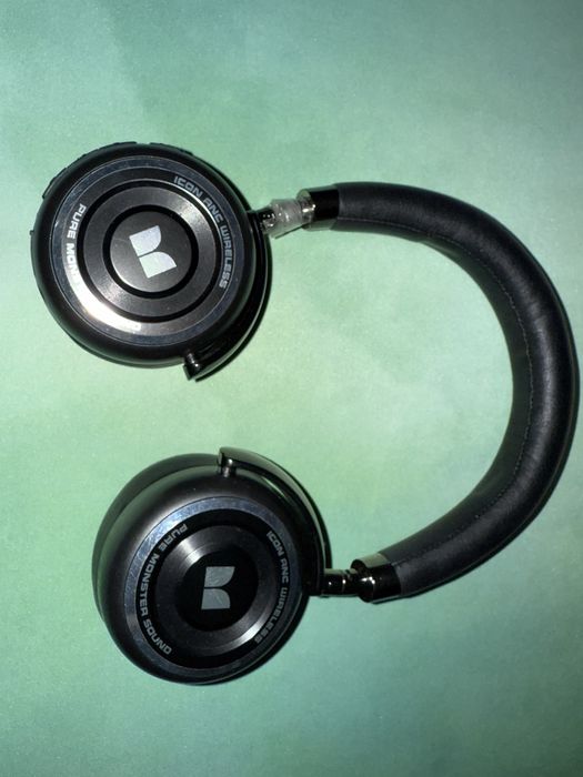 Продам наушники monster