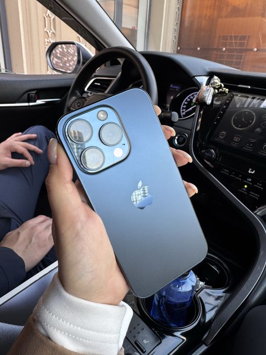 Продам IPHONE 15 pro