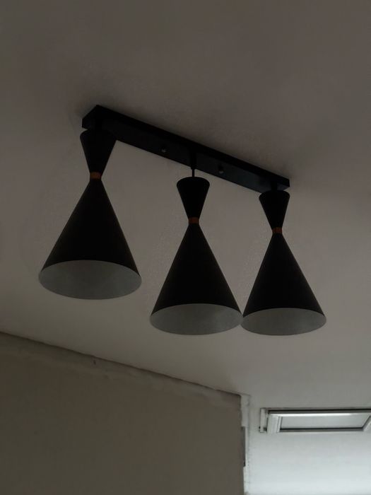 Продаю люстр 2штуки