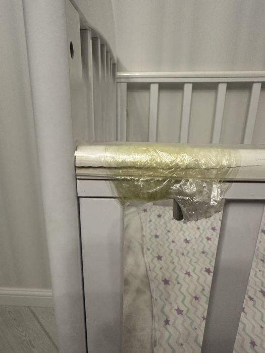 Детская кроватка из бука