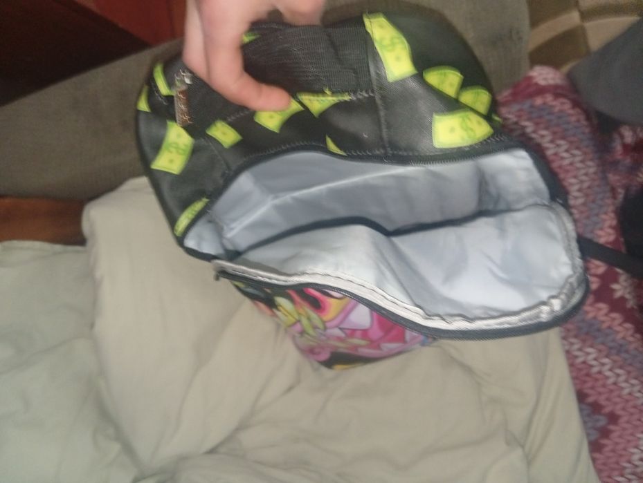 продам рюкзак акула