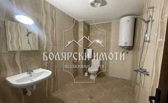 Дава се под наем Двустаен апартамент в Велико Търново, Център - 66 кв.м за 331.5 € - Снимка #2