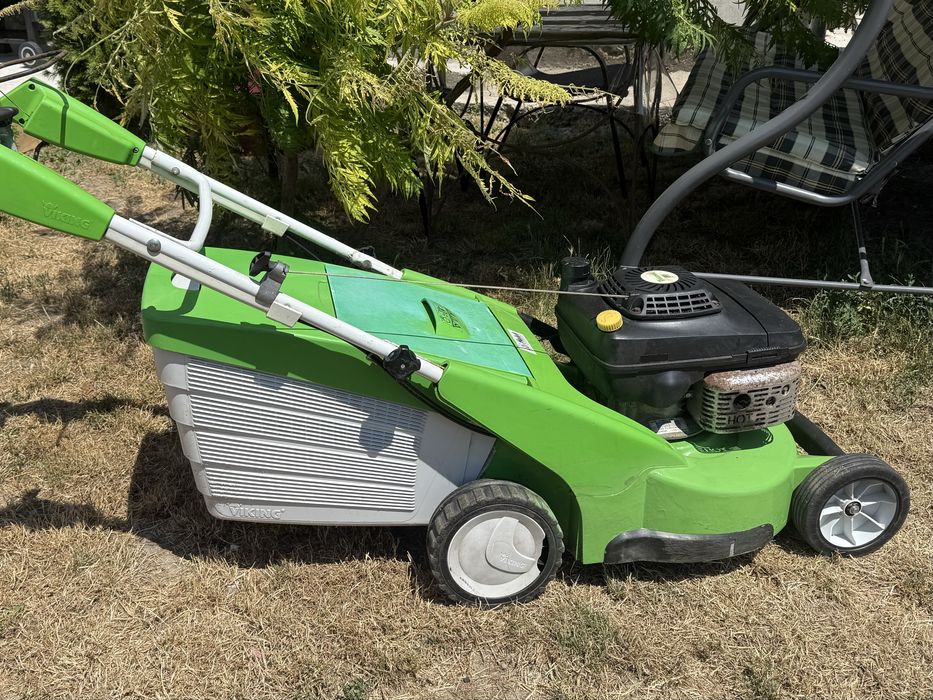 Mașină profesionala tuns iarbă (gazon) Viking -motor Kawasaki 6Cp