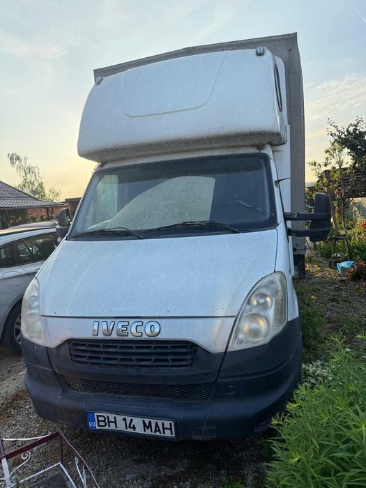 IVECO DAILY 35C13 – platformă cu prelată – an 2013