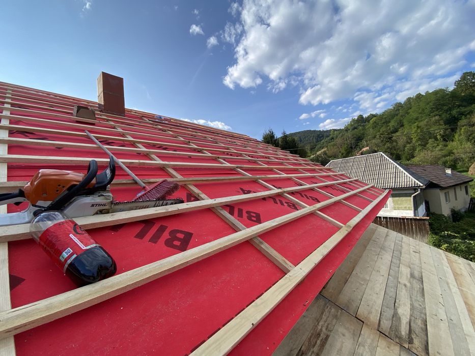 Montaj acoperisuri tigla metalica reparatii dulgherie terase mansarde