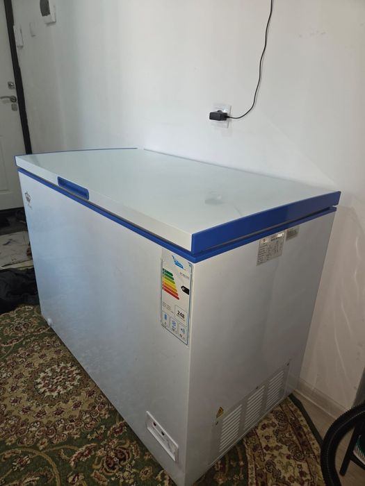 Продам морозильник