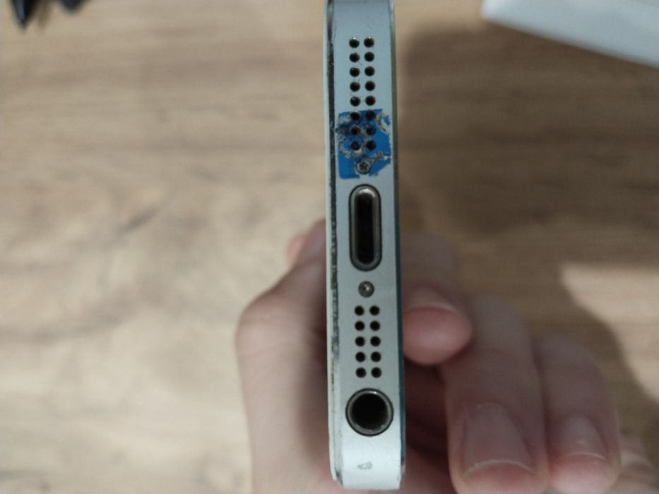 IPhone 5s белый конд 9/10