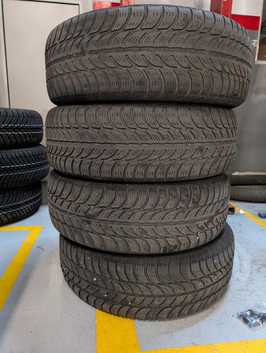 Jante originale Kia Ceed R15 + anvelope iarna