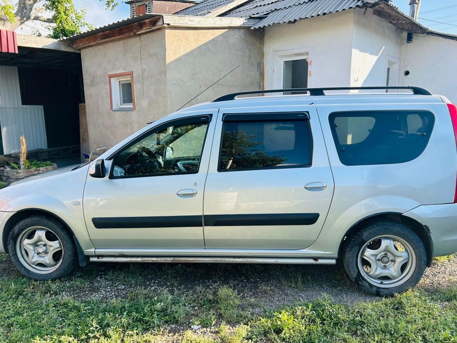 Сатылады Ларгус минивен