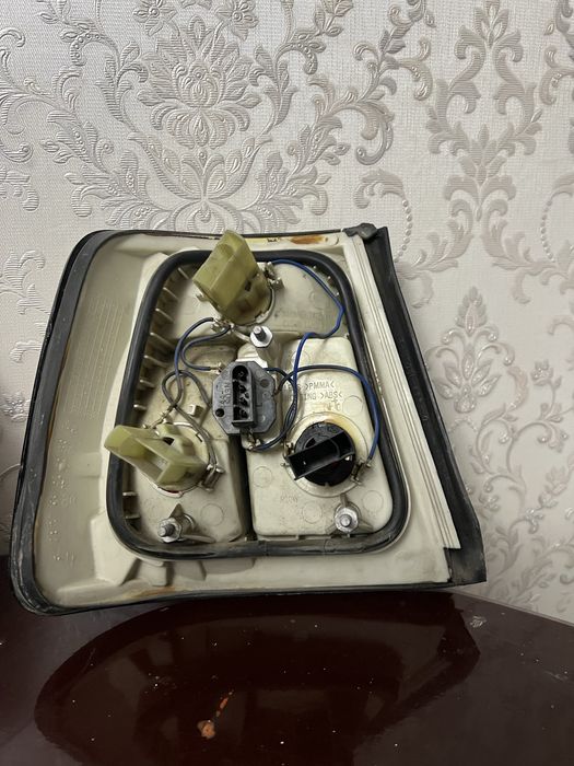 Фонари задние БМВ е34