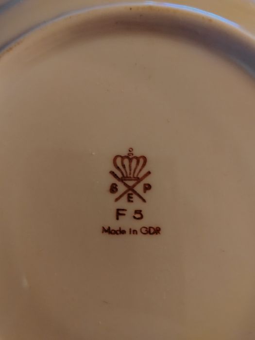 Чайно-столовый сервиз Мадонна ГДР