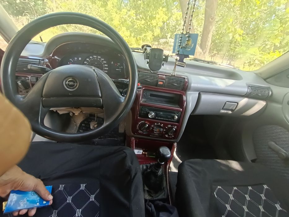 Опель астра 94 жылғы