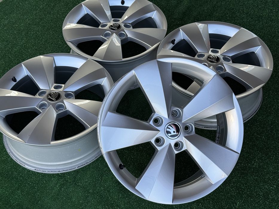 4бр. КАТО НОВИ 17” ОРИГИНАЛНИ Джанти 5х112 *RATIKON* за -SKODA/VW/AUDI/SEAT/Vag- 6.5Jx17H2, ET38
