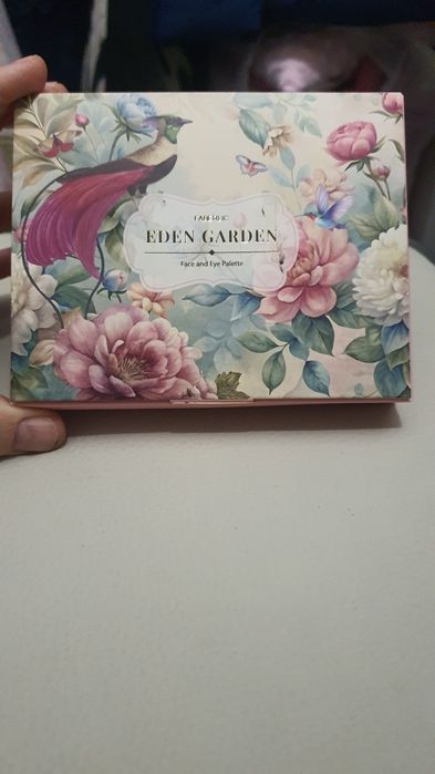 Палетка теней Faberlic