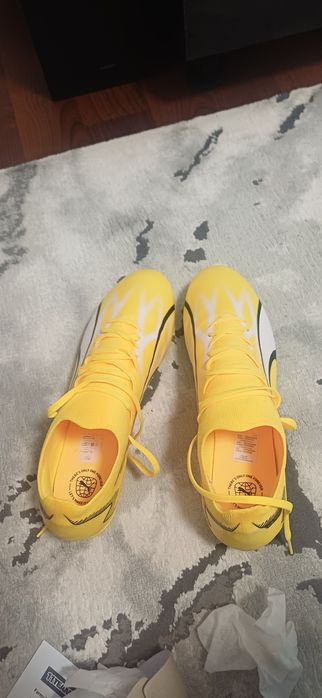 Vând ghete de fotbal Puma Ultra Pro fg/ag culoare galbena