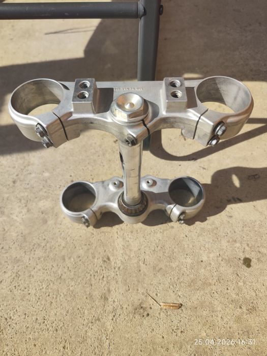 Jug KTM EXC 200.