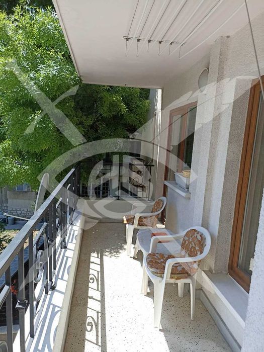 Дава се под наем Тристаен апартамент в Варна, Център - 110 кв.м за 700 € - Снимка #7